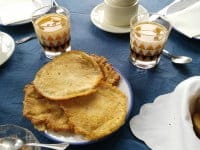 MÁS FOTOS DEL DESAYUNO. HOY COMEMOS FRISUELOS.