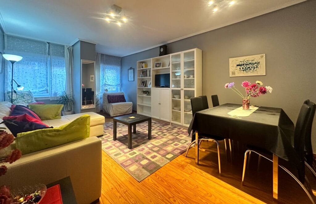 El estilo de siempre, ahora en el centro de la ciudad: Apartamento Cervantes 601